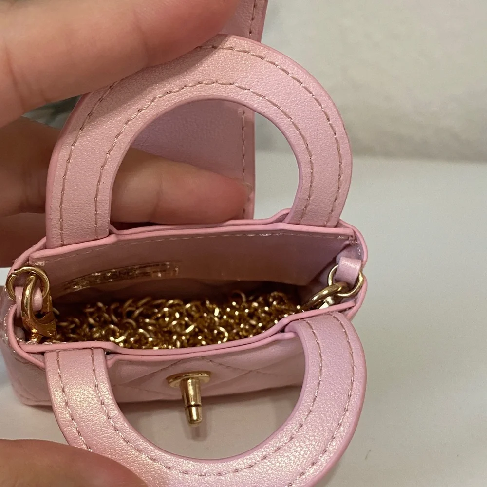 CHANEL Pink Mini Quilted Bag GWP VIP - Picture 6 of 7
